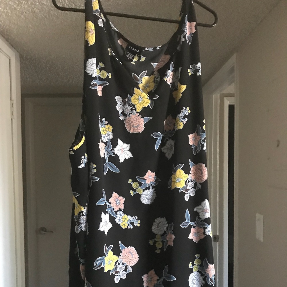 Torrid Tank Shirt Size 6